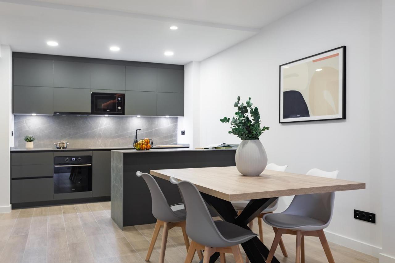 Apartsnoubcn Equador Les Corts Barcelona Eksteriør billede